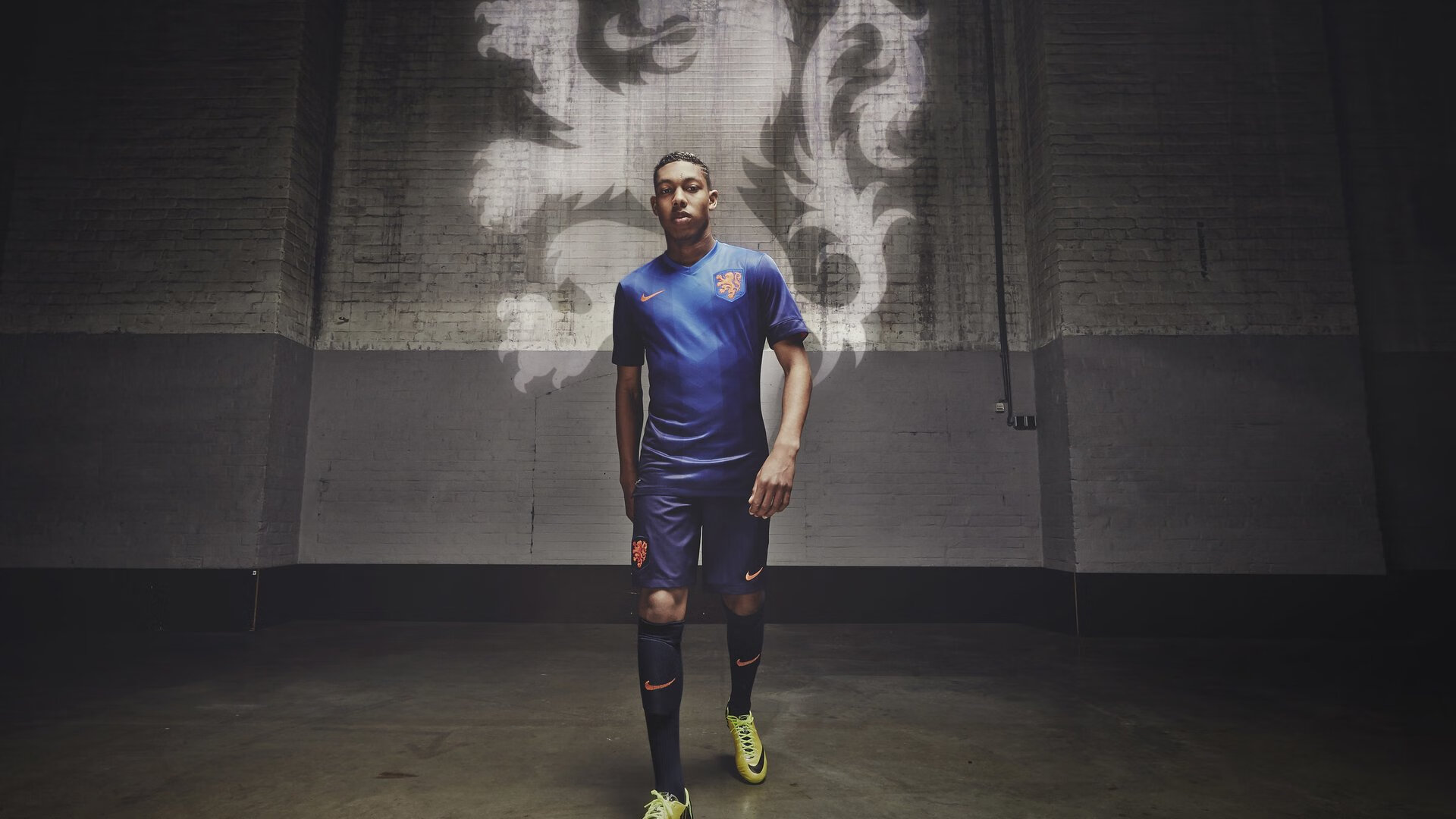 莱万多夫斯基重要时刻爆冷,雄鹿带队取胜!热度持续攀升